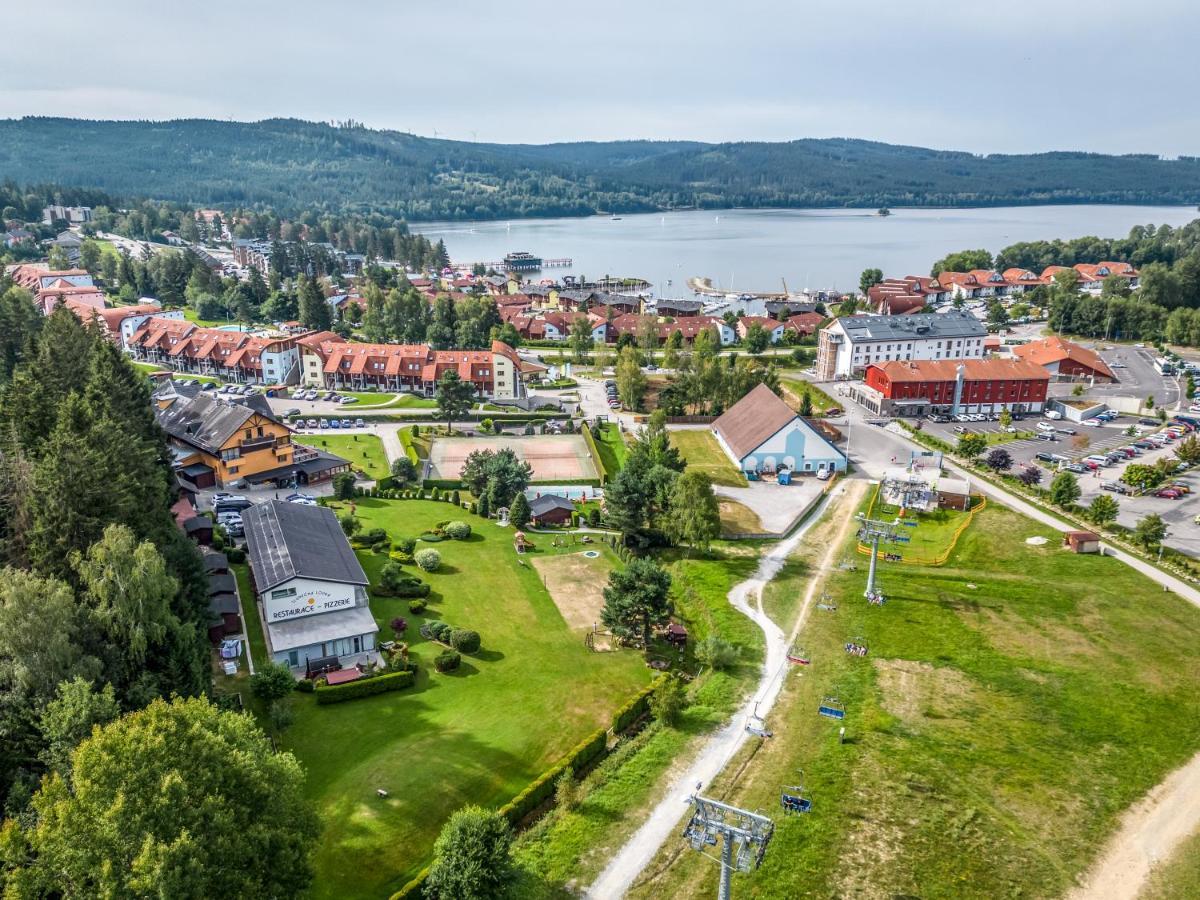 Hotel Slunecna Louka Ліпно-над-Влтавою Екстер'єр фото